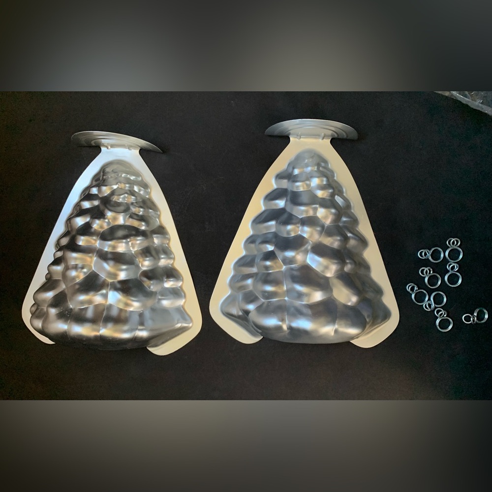 Vintage Christmas Tree 3D C Rice Krispy Cake Pan Wilton 502-607 1973